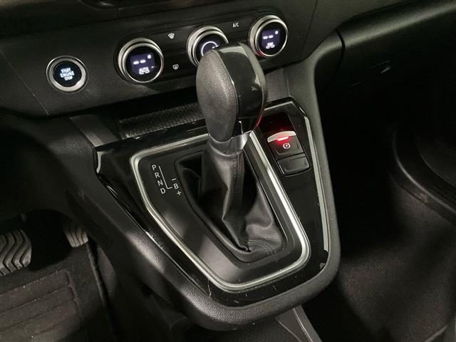 RENAULT Kangoo usata 23