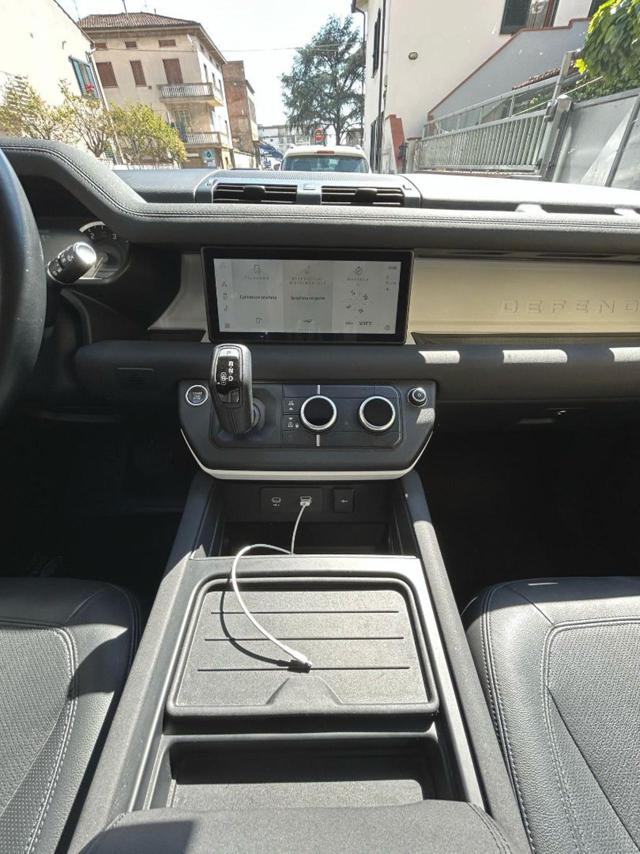 LAND ROVER Defender usata, con Sistema di navigazione