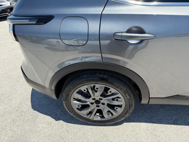 NISSAN Qashqai usata, con Fari LED