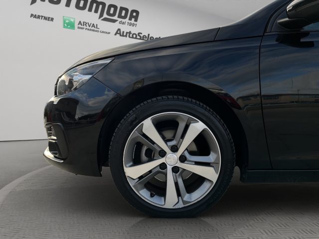 PEUGEOT 308 usata, con Airbag testa