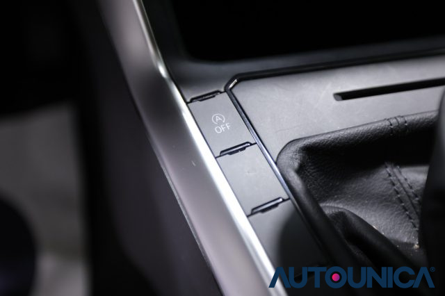 VOLKSWAGEN Polo usata, con Specchietti laterali elettrici