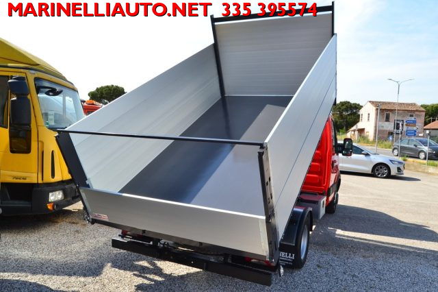 IVECO Daily usata 7