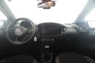 TOYOTA Aygo X usata 10