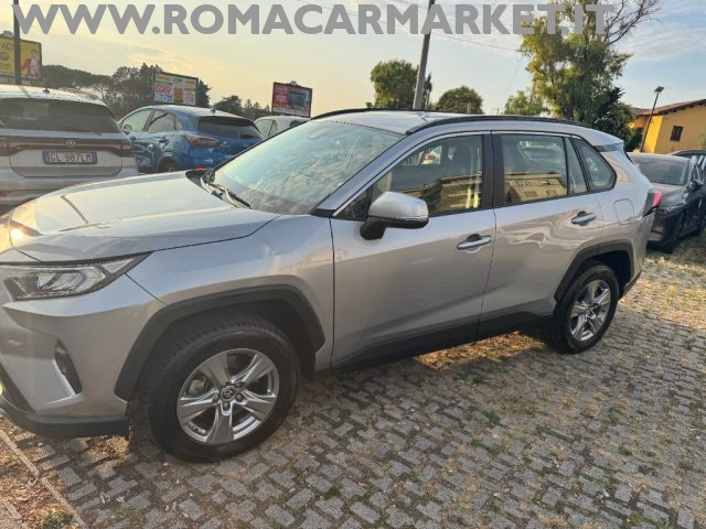 TOYOTA RAV 4 usata, con Autoradio