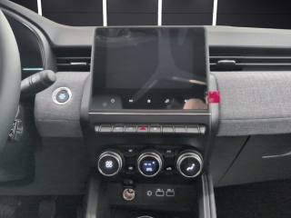 RENAULT Clio usata, con Fari LED