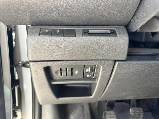 PEUGEOT 5008 usata, con Sistema di navigazione