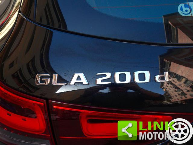MERCEDES-BENZ GLA 200 usata, con Vetri oscurati