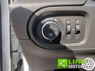 OPEL Grandland X usata, con Sedile posteriore sdoppiato