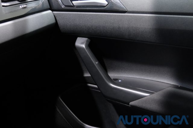 VOLKSWAGEN Polo usata, con Sensori di parcheggio anteriori