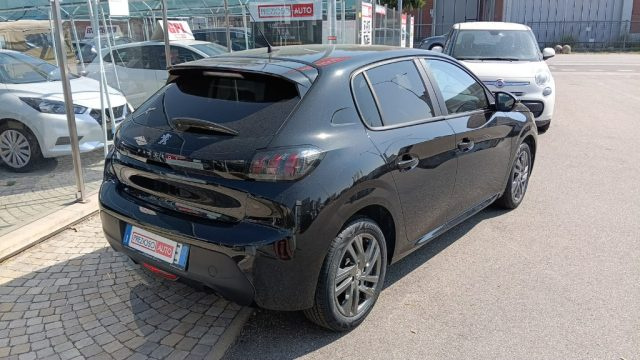 PEUGEOT 208 usata, con Airbag