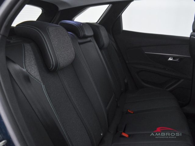 PEUGEOT 3008 usata 10