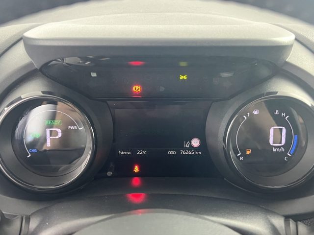 TOYOTA Yaris usata 13