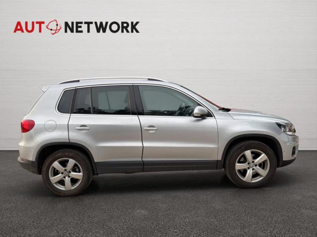 VOLKSWAGEN Tiguan usata, con Autoradio