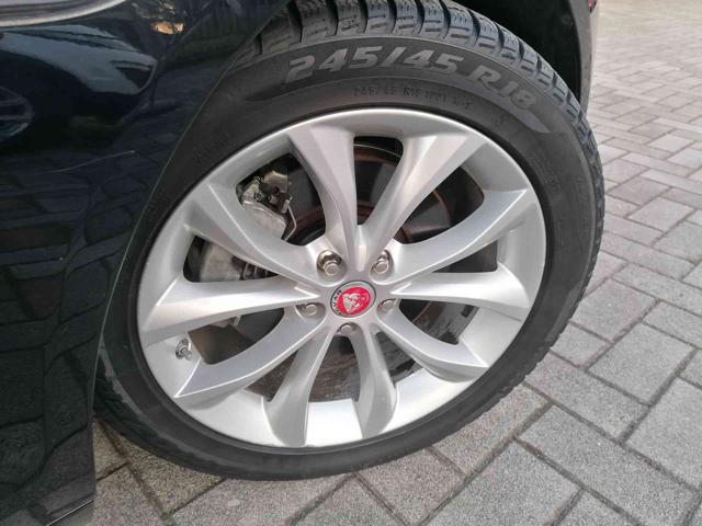 JAGUAR XF usata, con Tetto panorama