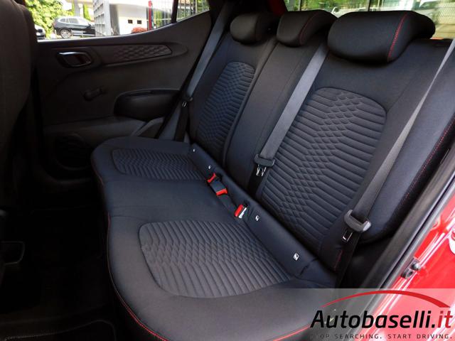 HYUNDAI i10 usata, con Airbag laterali
