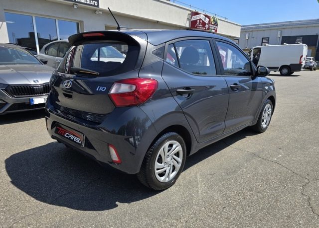 HYUNDAI i10 usata, con Airbag