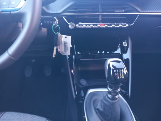 PEUGEOT 2008 usata, con Airbag testa