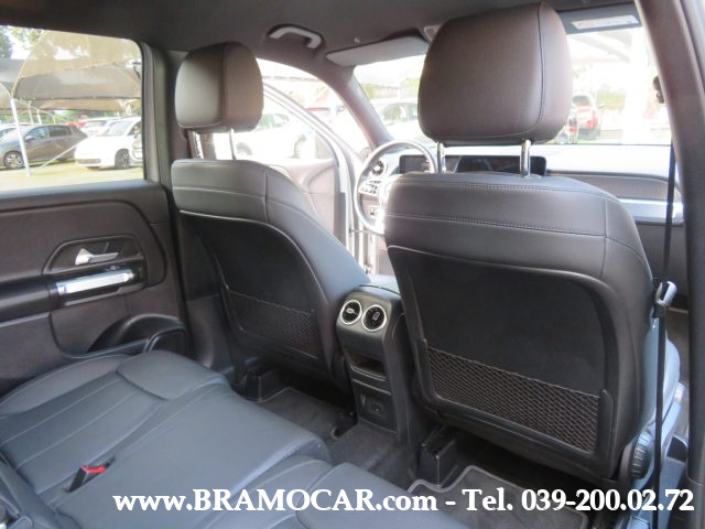 MERCEDES-BENZ GLB 200 usata, con Bracciolo