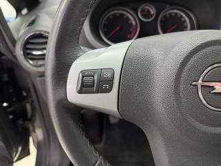 OPEL Corsa usata, con Specchietti laterali elettrici