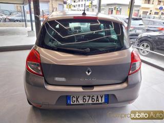 RENAULT Clio usata, con Autoradio