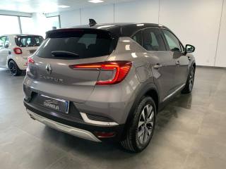 RENAULT Captur usata, con Sound system