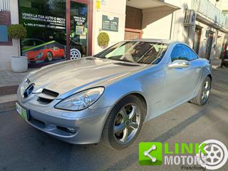 MERCEDES-BENZ SLK 200 usata, con Touch screen