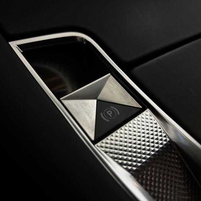 DS AUTOMOBILES DS 7 Crossback usata, con Sedile posteriore sdoppiato