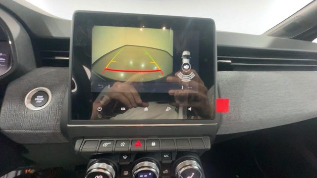 RENAULT Clio usata, con Controllo automatico clima