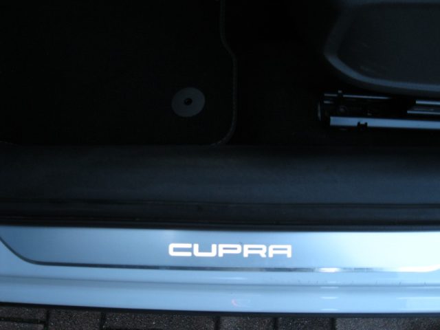 CUPRA Formentor usata, con USB