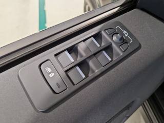 LAND ROVER Discovery Sport usata, con USB