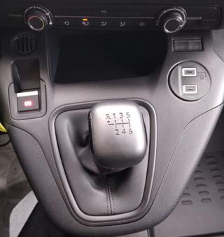 OPEL Combo usata, con Park Distance Control