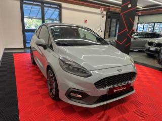 FORD Fiesta usata, con Autoradio