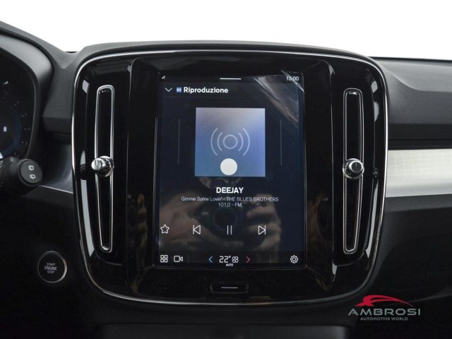 VOLVO XC40 usata 12
