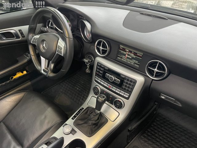 MERCEDES-BENZ SLK 200 usata, con Controllo automatico clima