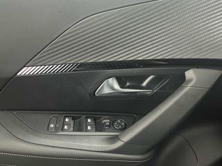 PEUGEOT 2008 usata, con Servosterzo