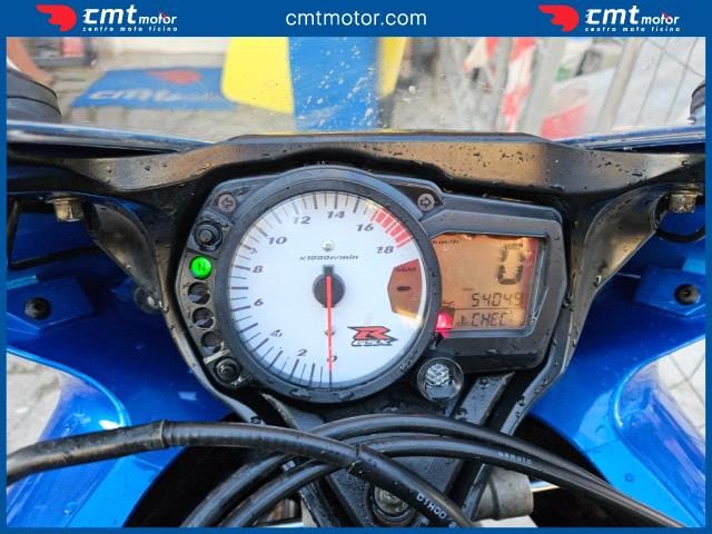 SUZUKI GSX R 600 usata 4