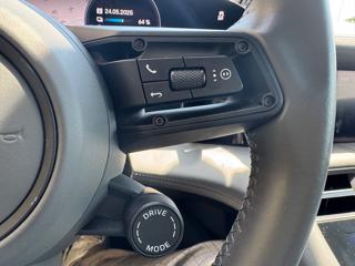 PORSCHE Taycan usata, con Luci diurne LED