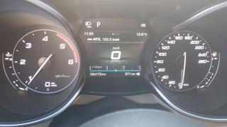 ALFA ROMEO Stelvio usata, con Sensori di parcheggio posteriori