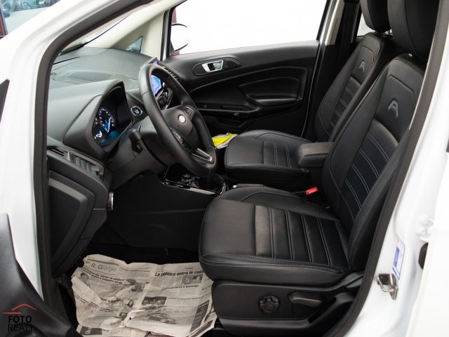 FORD EcoSport usata, con Sensori di parcheggio posteriori