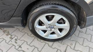 VOLVO V40 Cross Country usata, con Autoradio