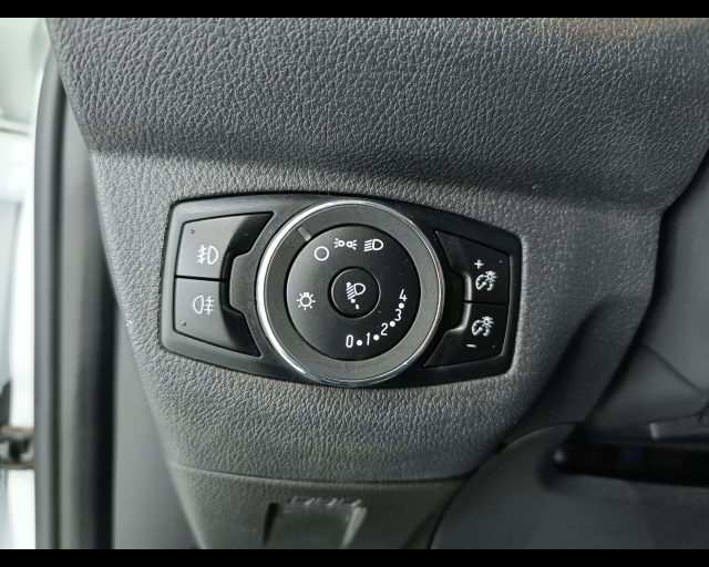 FORD Transit Courier usata, con Bluetooth