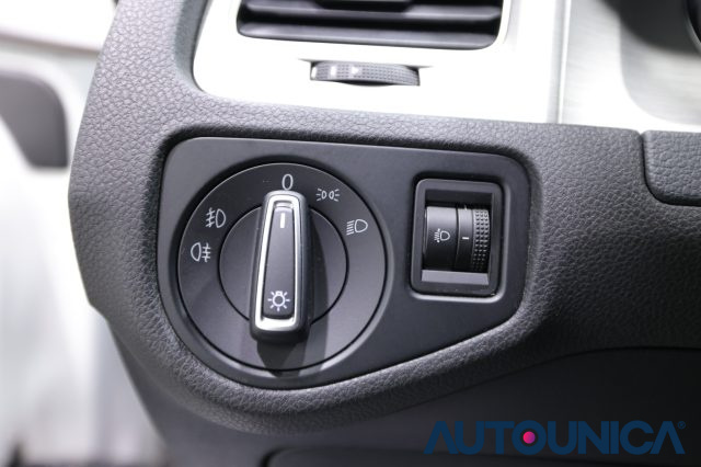 VOLKSWAGEN Golf usata, con Volante multifunzione