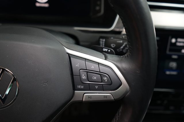 VOLKSWAGEN Passat Variant usata, con Specchietti laterali elettrici