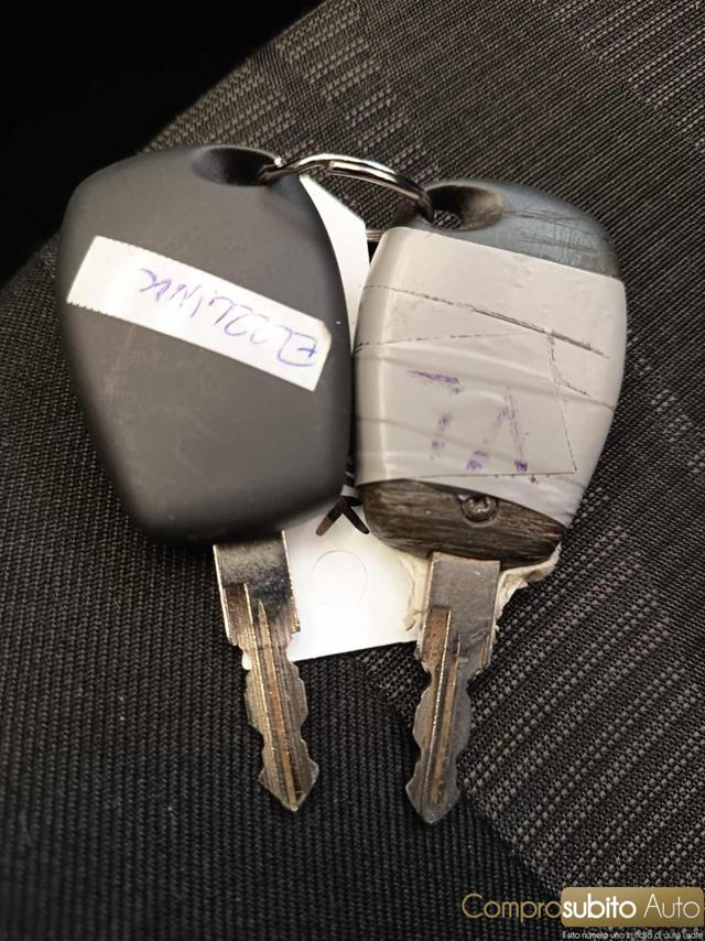 DACIA Duster usata 17