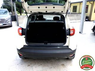RENAULT Captur usata, con Hill holder