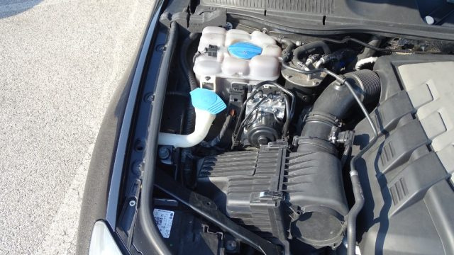 VOLKSWAGEN Touareg usata 138