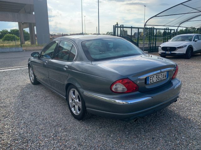 JAGUAR X-Type usata, con Autoradio