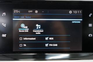 PEUGEOT 2008 usata, con Park Distance Control