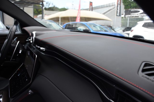 MASERATI Grecale usata, con Vivavoce