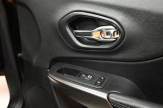 JEEP Cherokee usata 64